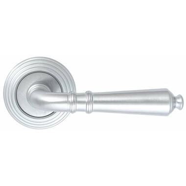Extreza PETRA (Петра) 304 на розетке R05 матовый хром F05